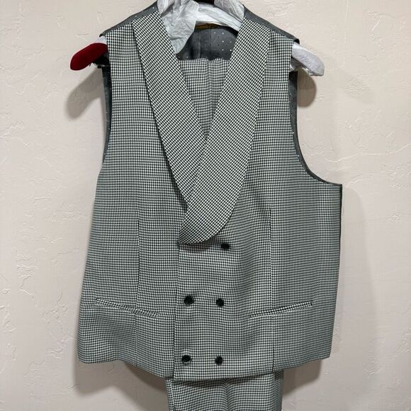 Luxury Paris-France 3 piece Houndstooth Suit - Picture 9 of 16